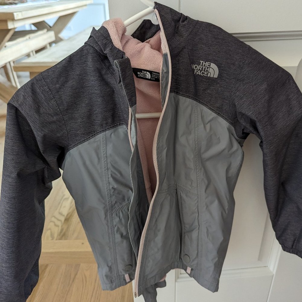 Girls size 5 insulated North Face raincoat